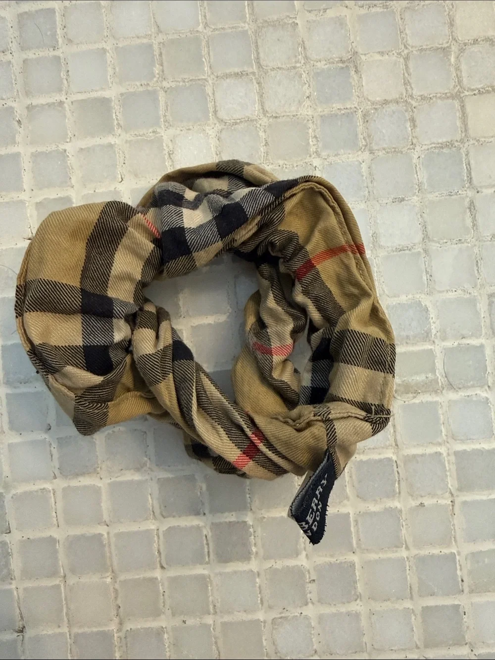 Burberry classic plaid